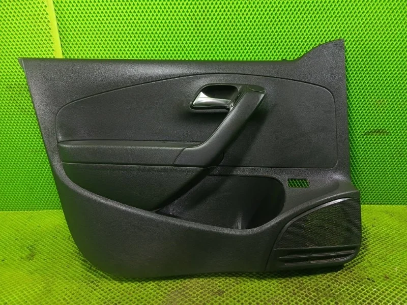 Обшивка передней левой двери Volkswagen Polo 5 2012 6RU867011 СЕДАН CFN