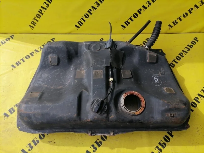 Бак топливный (бензобак) Toyota Camry 50 2011-2017 7700133150