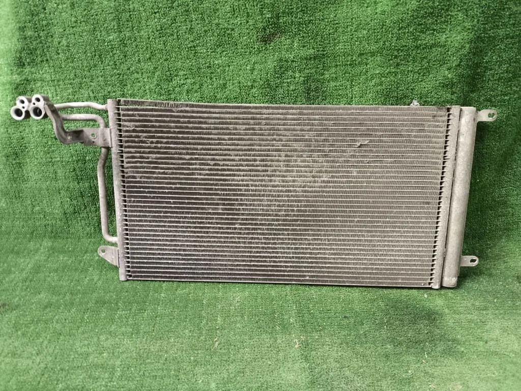Б.у. радиатор кондиционера SKODA RAPID SKODA RAPID