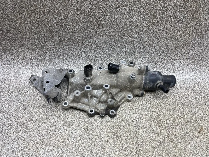 Корпус термостата Renault Duster 2014 8200934203 1.6 K4MA690 MT