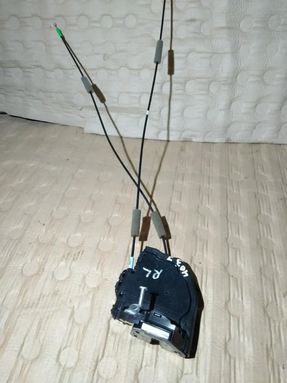Б.у. замок двери TOYOTA CAMRY V40 ACV40 TOYOTA CAMRY V40 ACV40