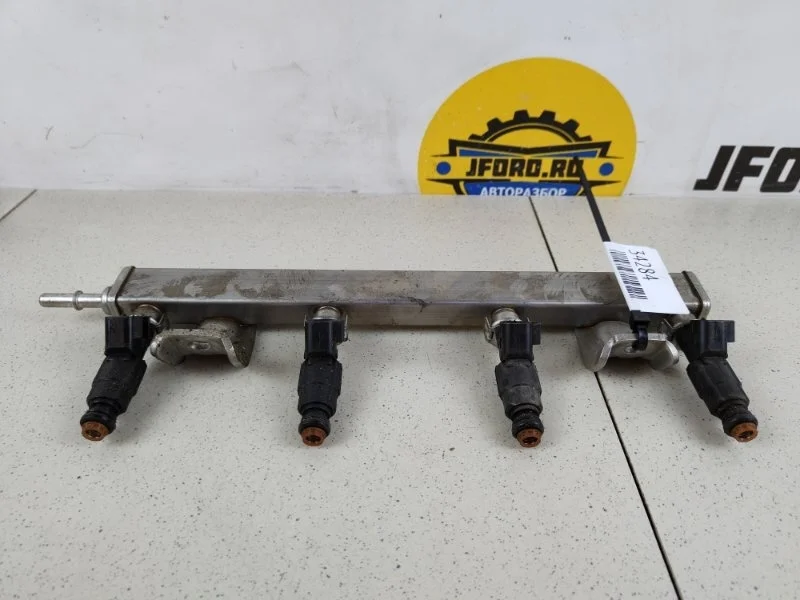 Рампа топливная Ford Focus 2 2008