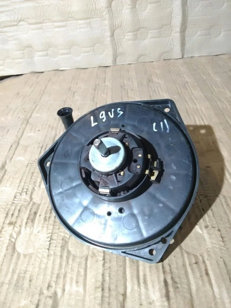 Б.у. мотор печки MITSUBISHI LANCER CS3A MITSUBISHI LANCER CS3A