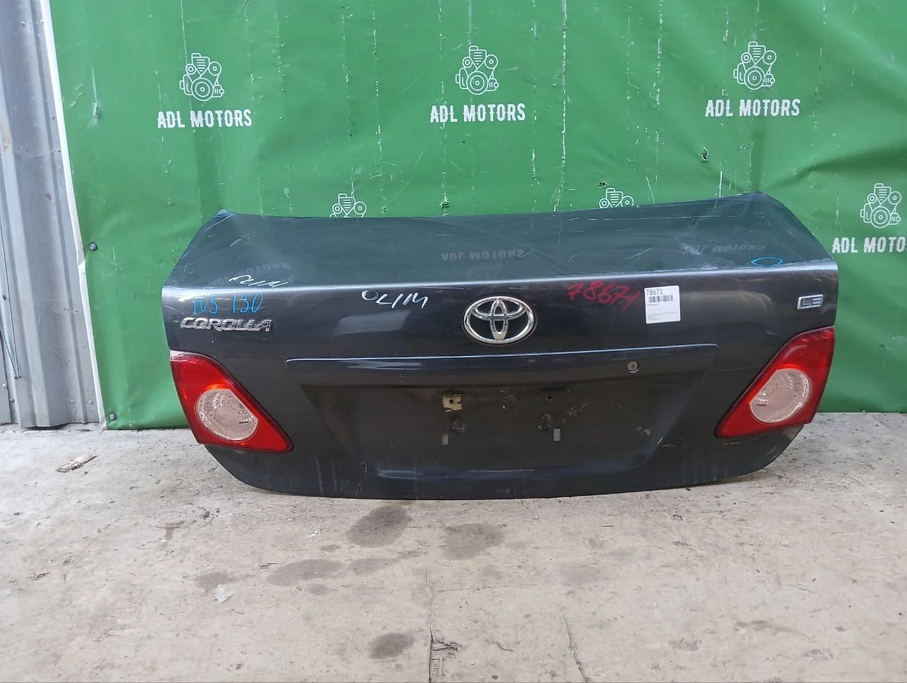 Крышка багажника Toyota Corolla 2006-2012 6440112B50 150