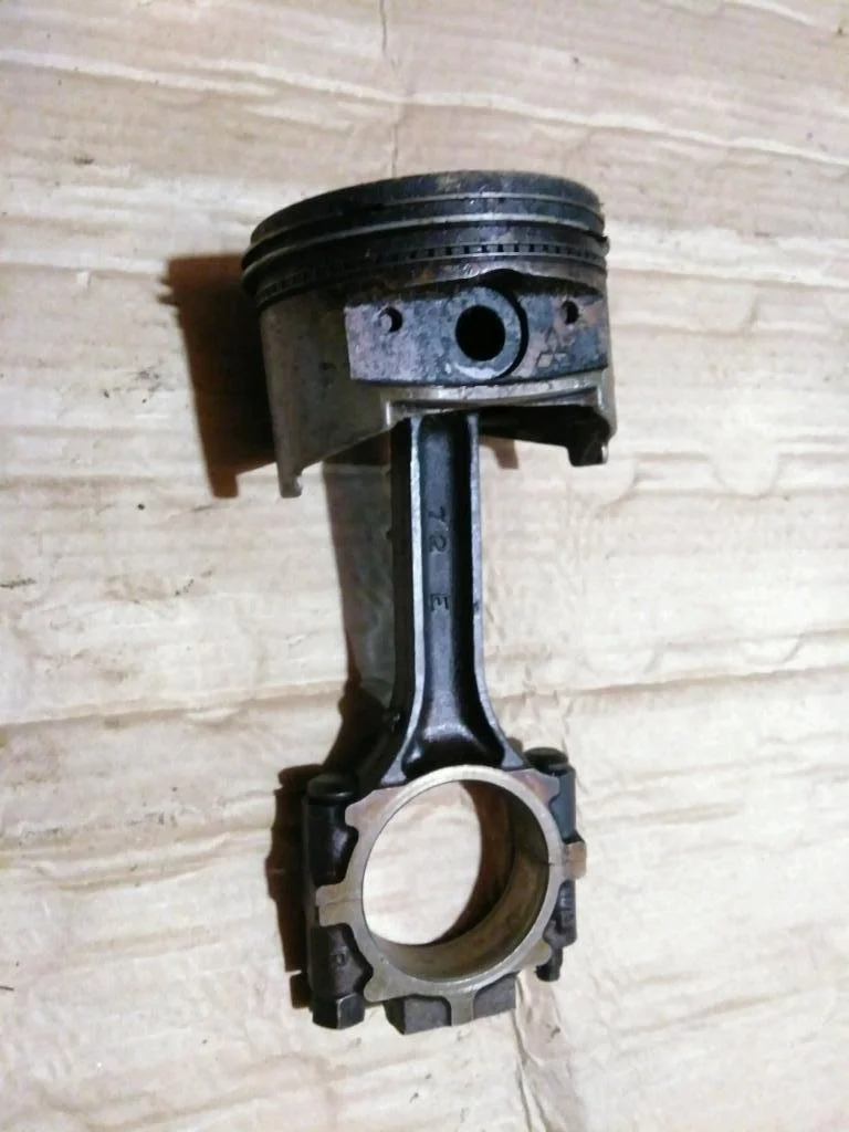Б.у. шатун MITSUBISHI PAJERO SPORT K96W MITSUBISHI PAJERO SPORT K96W