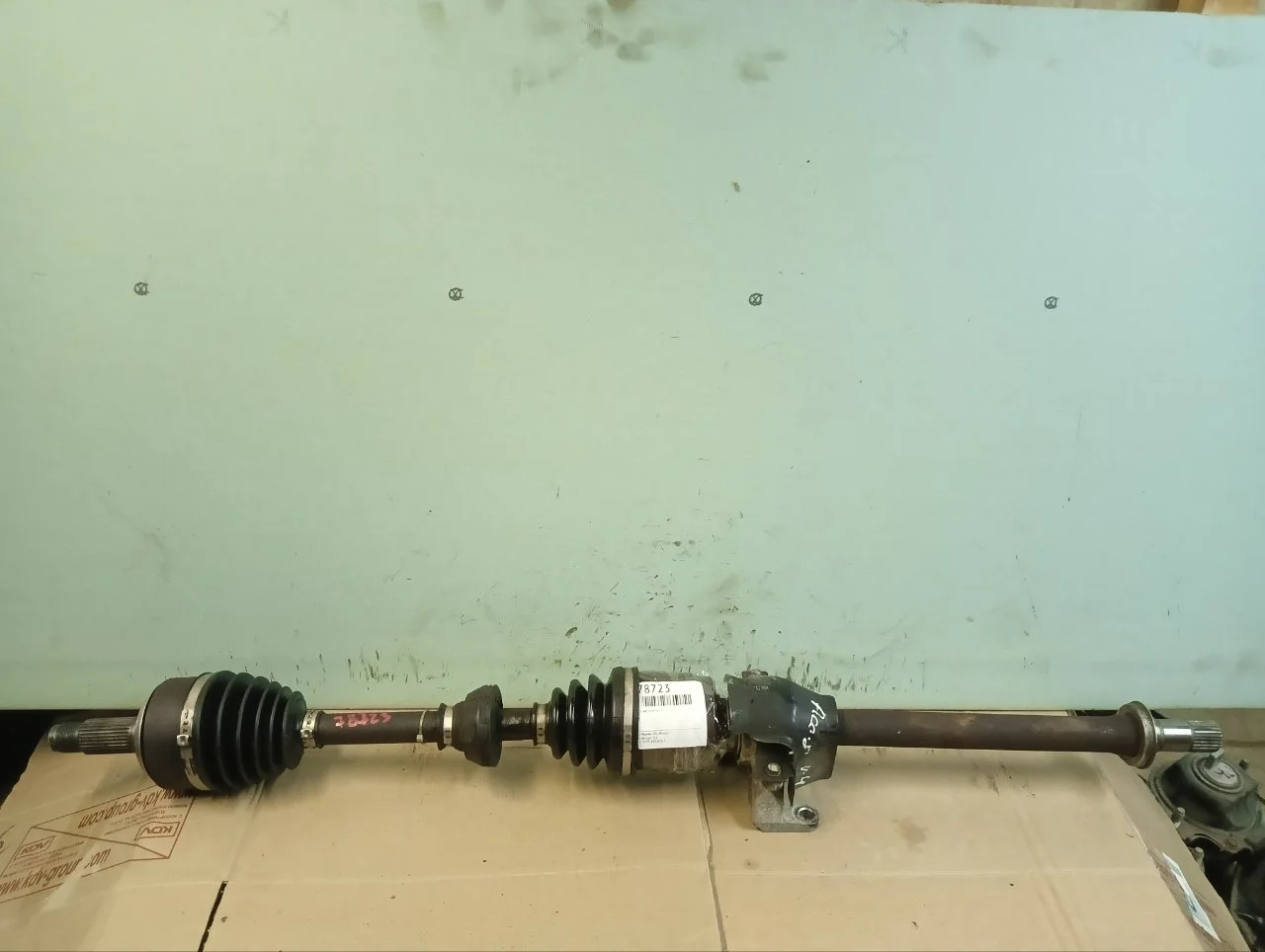 Привод Honda Accord 8 2008-2012 44306TA0A50, передний правый