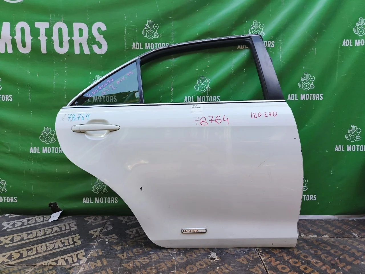 Дверь Toyota Camry 2006-2011 6700233160 40, задняя правая