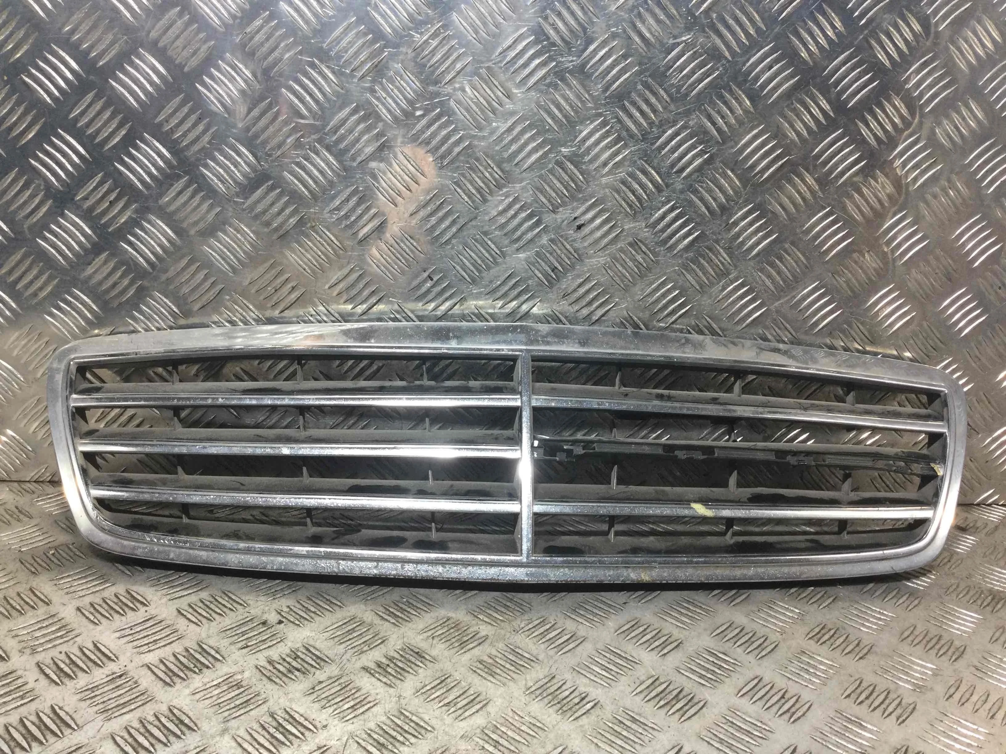 Решетка радиатора Mercedes C-klasse W203/S203/CL203 [рестайлинг] (2004-2007) дизель 2.2 CDI Автомат Универсал