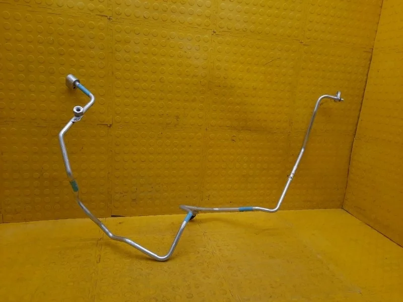 Шланг кондиционера, трубка Renault Kaptur 2017 924400751R REA H4M429