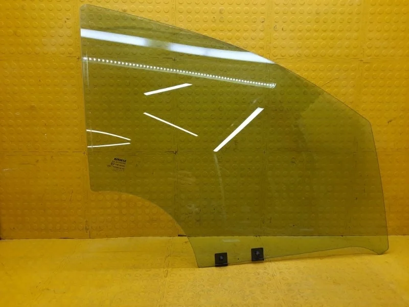 Стекло двери Renault Kaptur 2017 803001742R REA H4M429, переднее правое