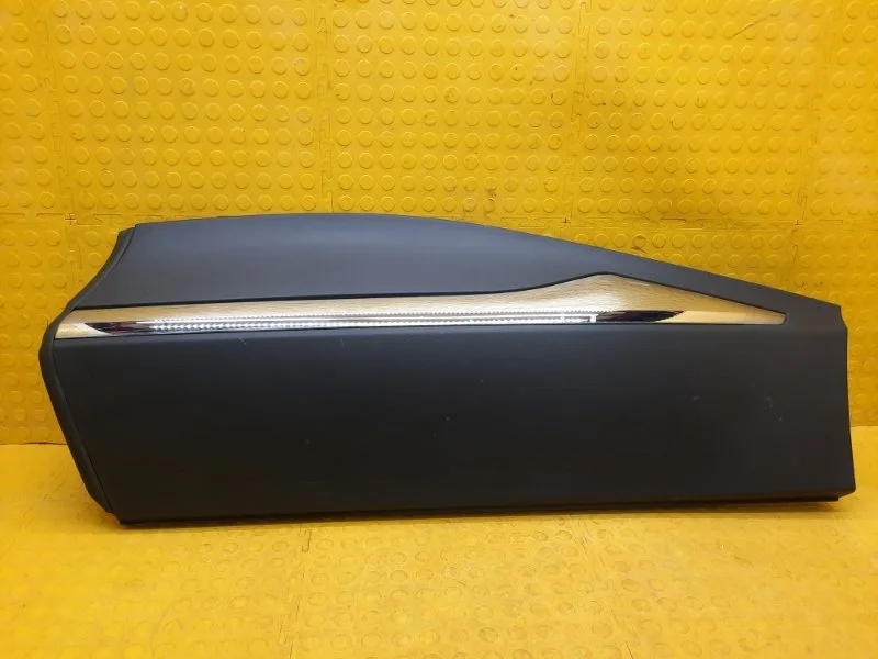 Накладка двери Renault Kaptur 2017 828214514R REA H4M429, задняя левая