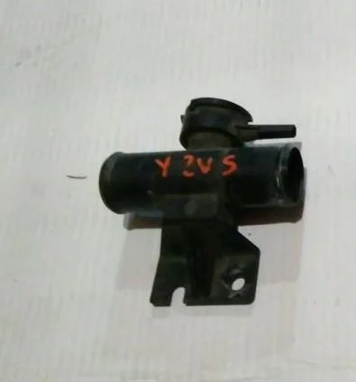 Б.у. горловина радиатора MITSUBISHI LANCER CY2A MITSUBISHI LANCER CY2A