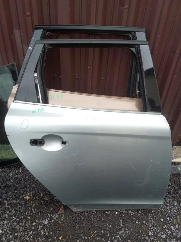 Дверь Volvo Xc60 32228965, задняя правая