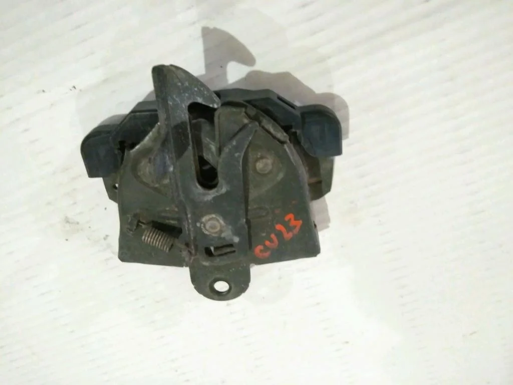 Б.у. замок капота (праворуль) MITSUBISHI AIRTREK CU2W MITSUBISHI AIRTREK CU2W