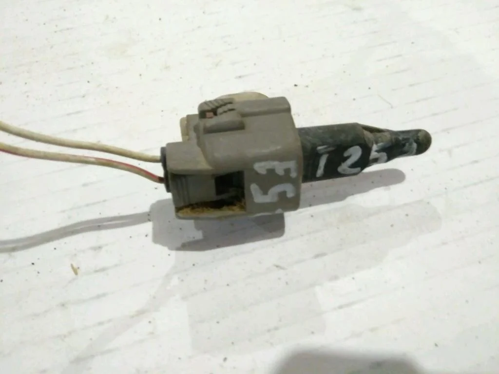 Б.у. датчик наружной температуры TOYOTA AVENSIS AZT251 TOYOTA AVENSIS AZT251