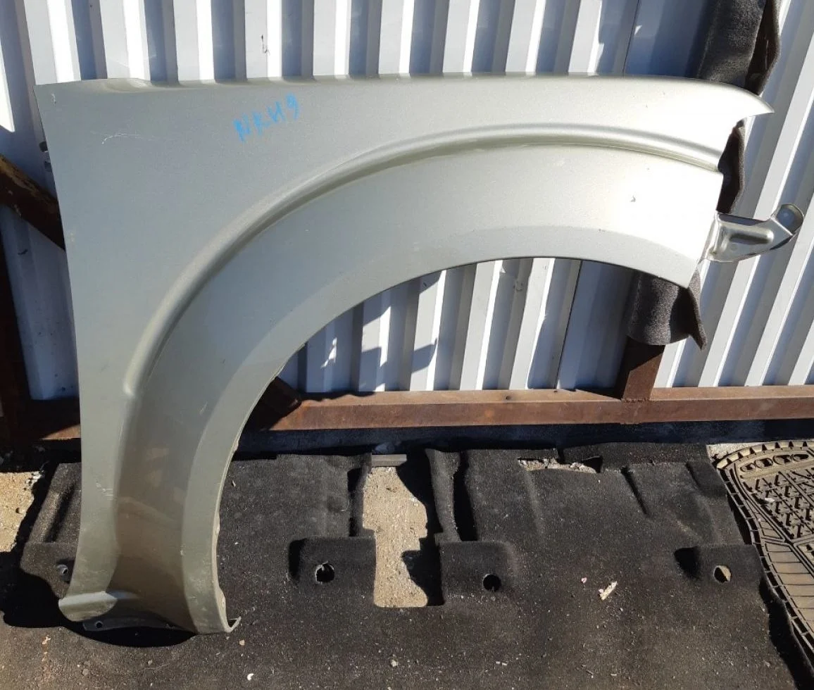 Крыло переднее правое Nissan Pathfinder III рестайлинг (2010—2014) 2011 KAF - бежевый