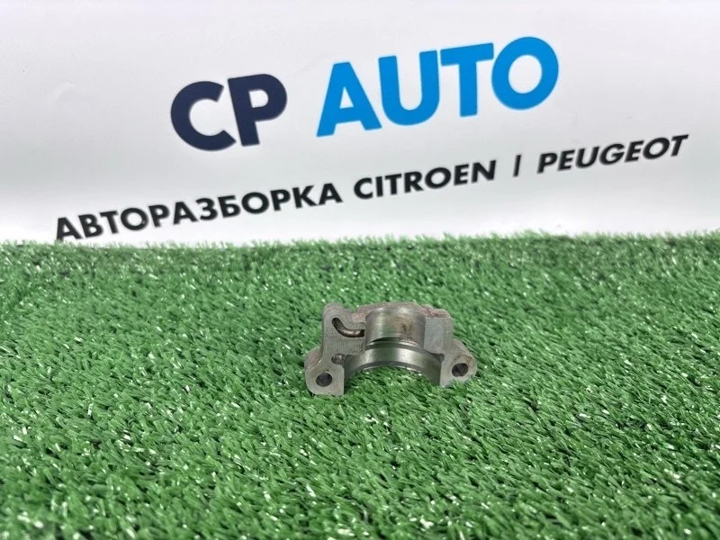 Бугель (шейка) выпускного распредвала Peugeot 408 2012