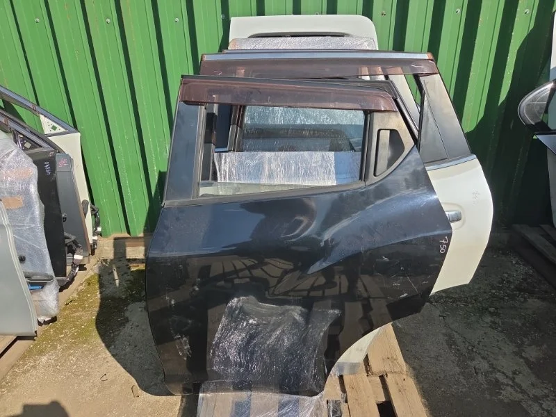 Дверь Nissan Juke 2012 H210A1KLMA, задняя левая