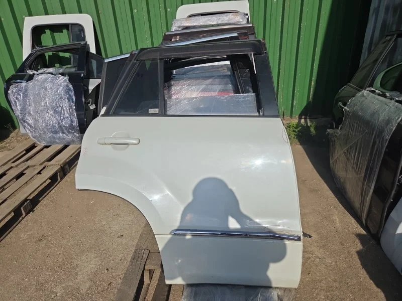 Дверь Suzuki Grand Vitara 2014 6800365840, задняя правая
