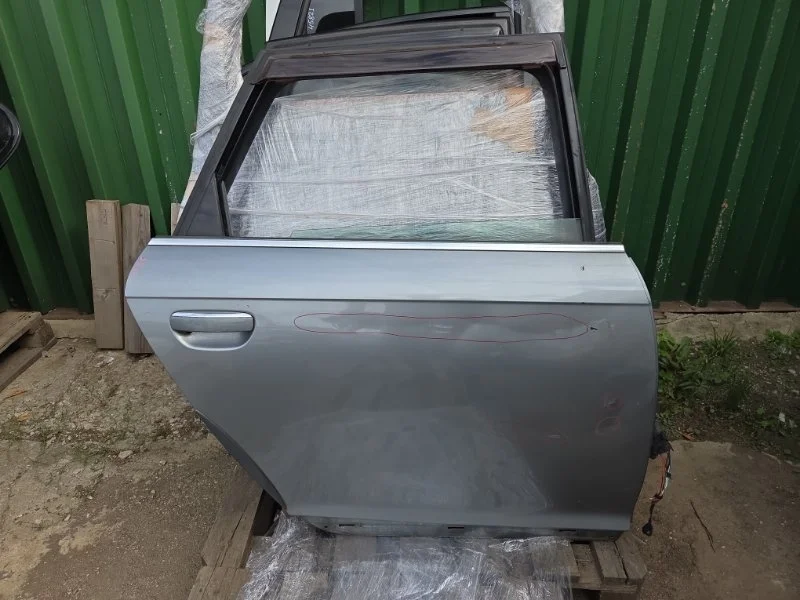 Дверь Audi A6 Allroad 2008 4F0833052G C6, задняя правая