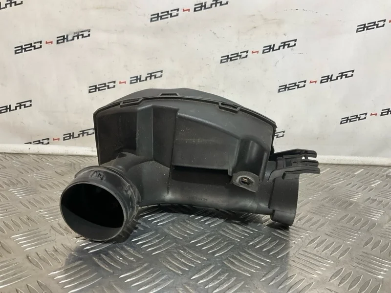 Резонатор воздушного фильтра Citroen C3 2012 9683340180 2 EP6C