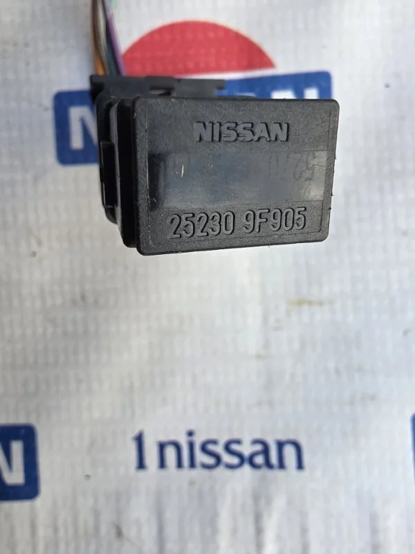 Реле Nissan Pathfinder 2006 252309F905 R51 YD25, переднее