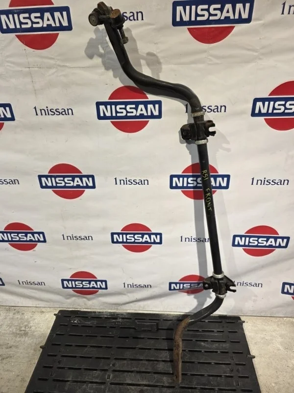 Стабилизатор поперечной устойчивости Nissan Pathfinder 2006 54611EB30A R51 YD25, передний
