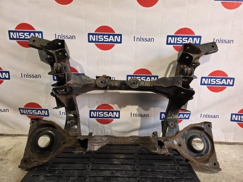 Задняя балка Nissan Pathfinder 2006 55400EB300 R51 YD25, задняя