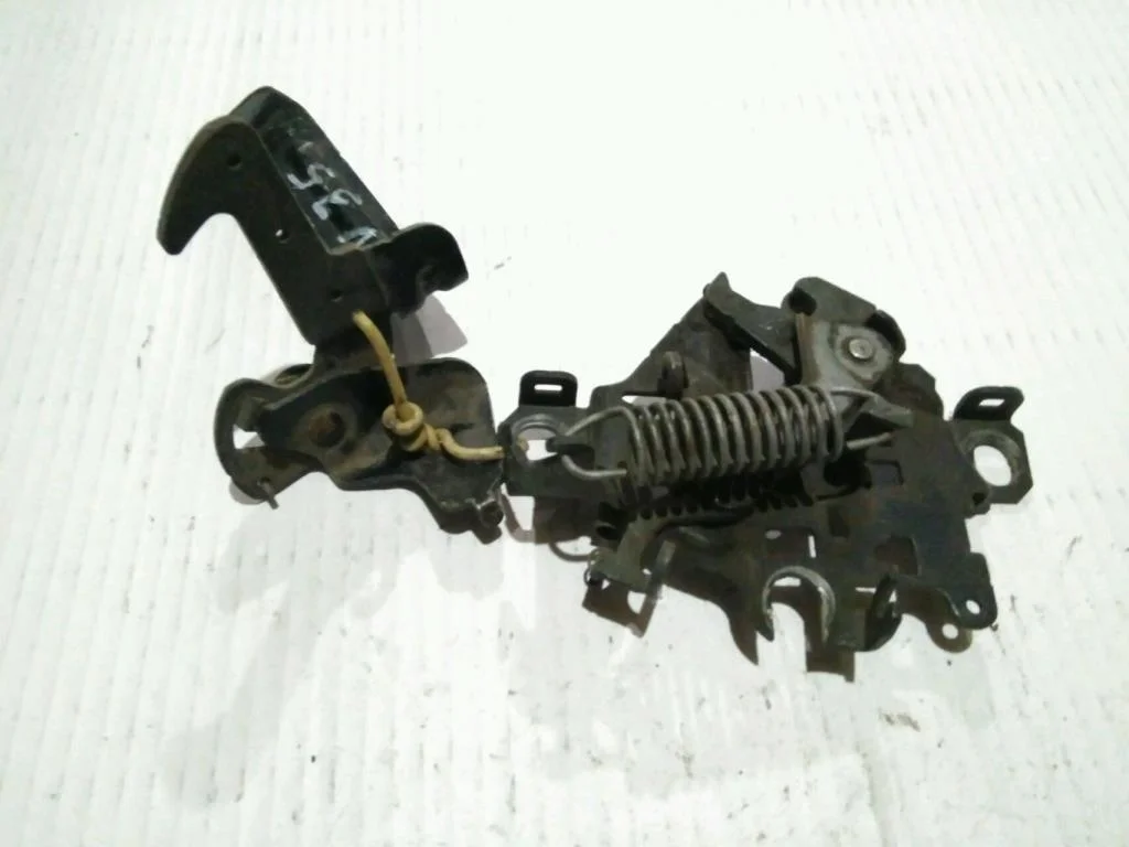 Б.у. замок капота TOYOTA RAV4 ACA30 TOYOTA RAV4 ACA30
