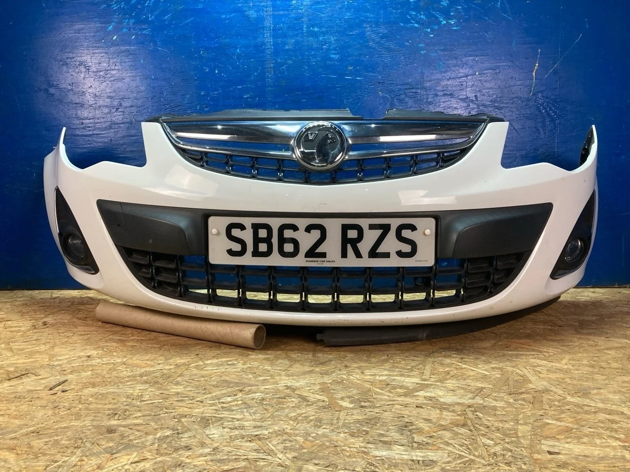 Бампер Opel Corsa D 2010-2015 13285996, передний