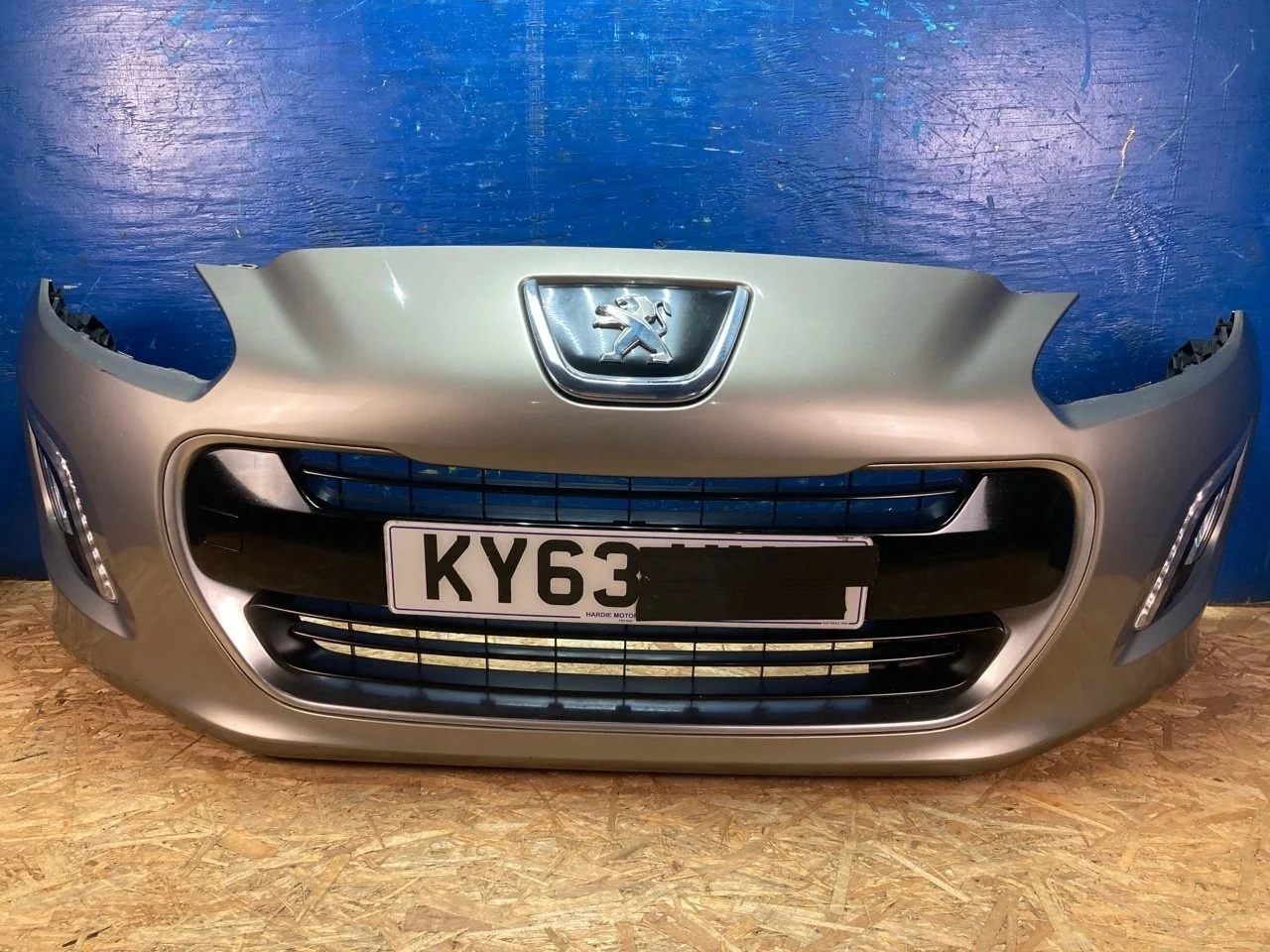 Бампер Peugeot 308 2011-2015 9674576177, передний
