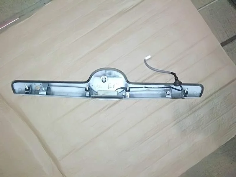 Б.у. накладка на крышку багажника TOYOTA CAMRY V40 ACV40 TOYOTA CAMRY V40 ACV40