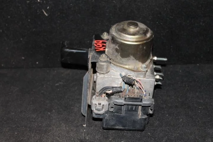 Б.у. блок abs MITSUBISHI PAJERO SPORT K99W MITSUBISHI PAJERO SPORT K99W