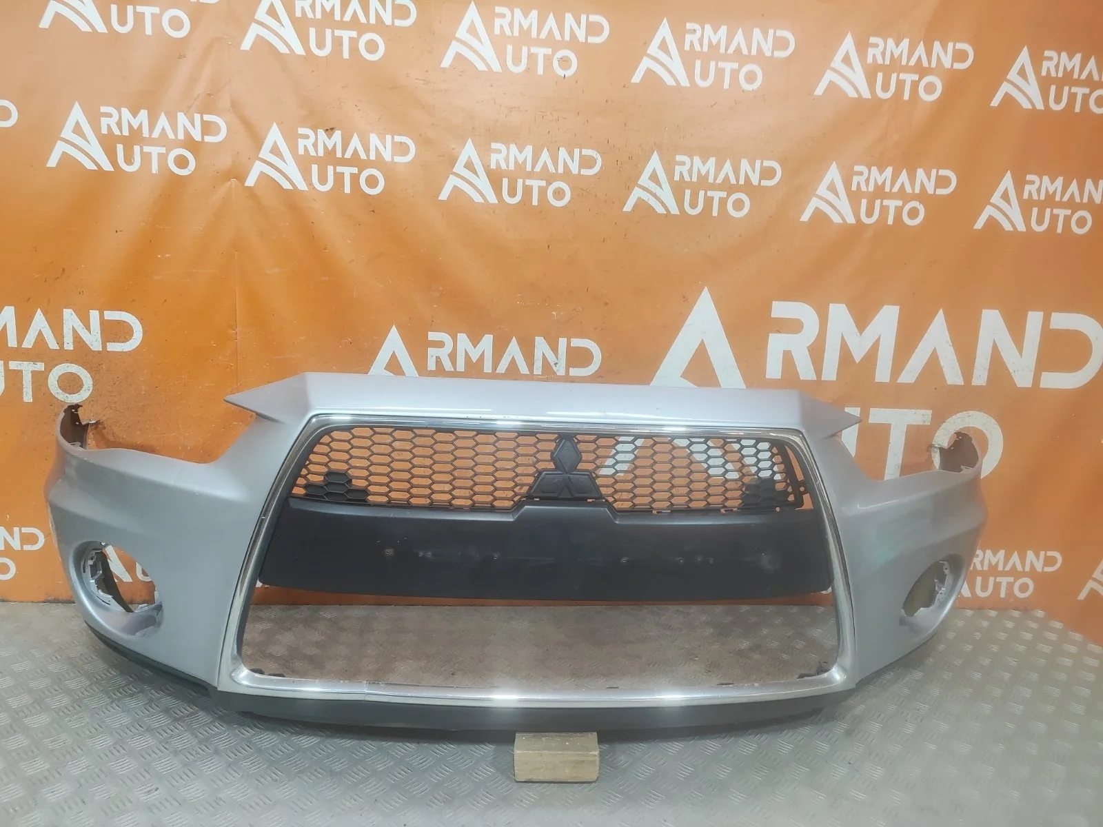 Бампер Mitsubishi Outlander 2009-2013 XL