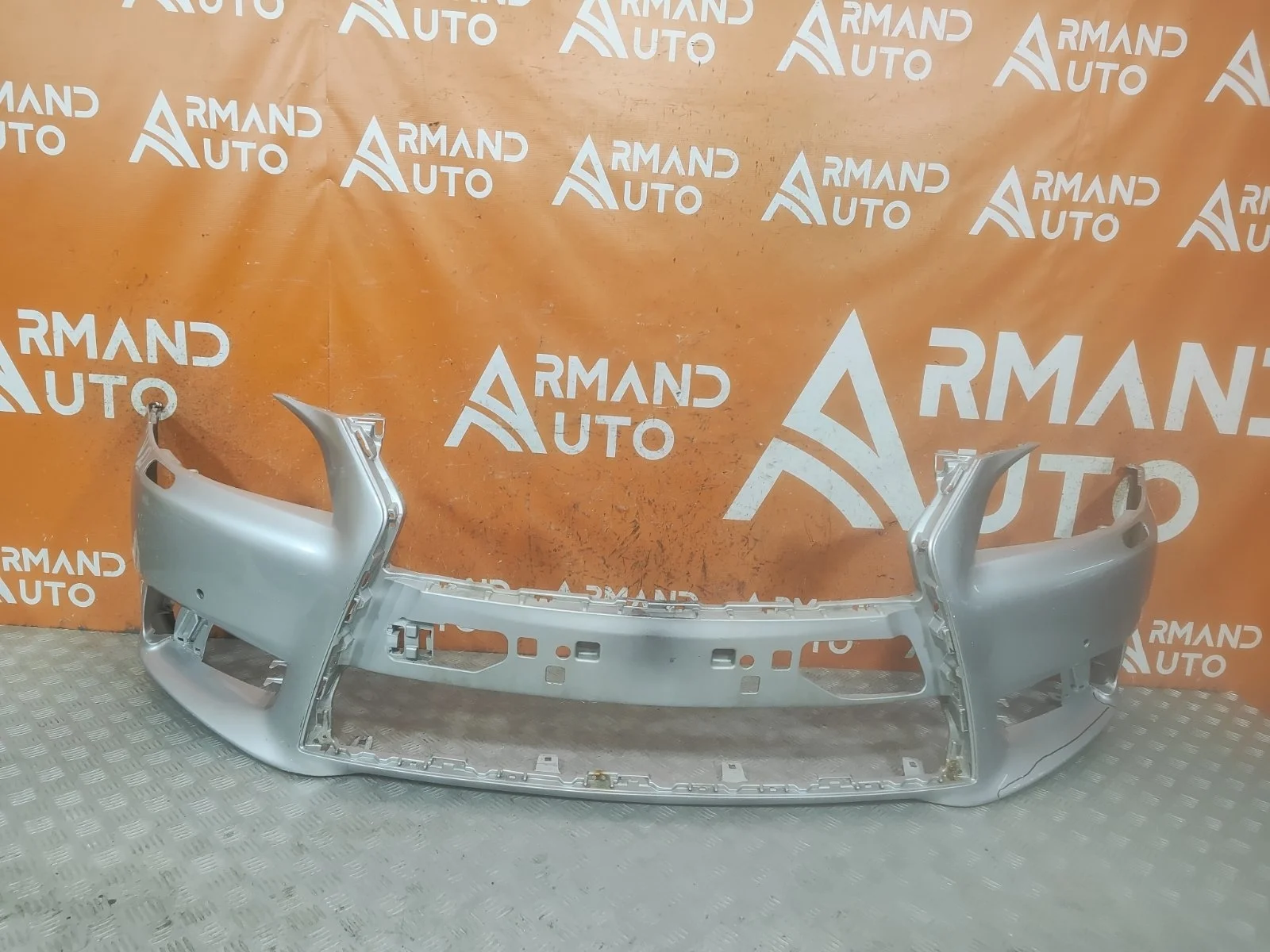 Бампер Lexus LS 2012-2017 4