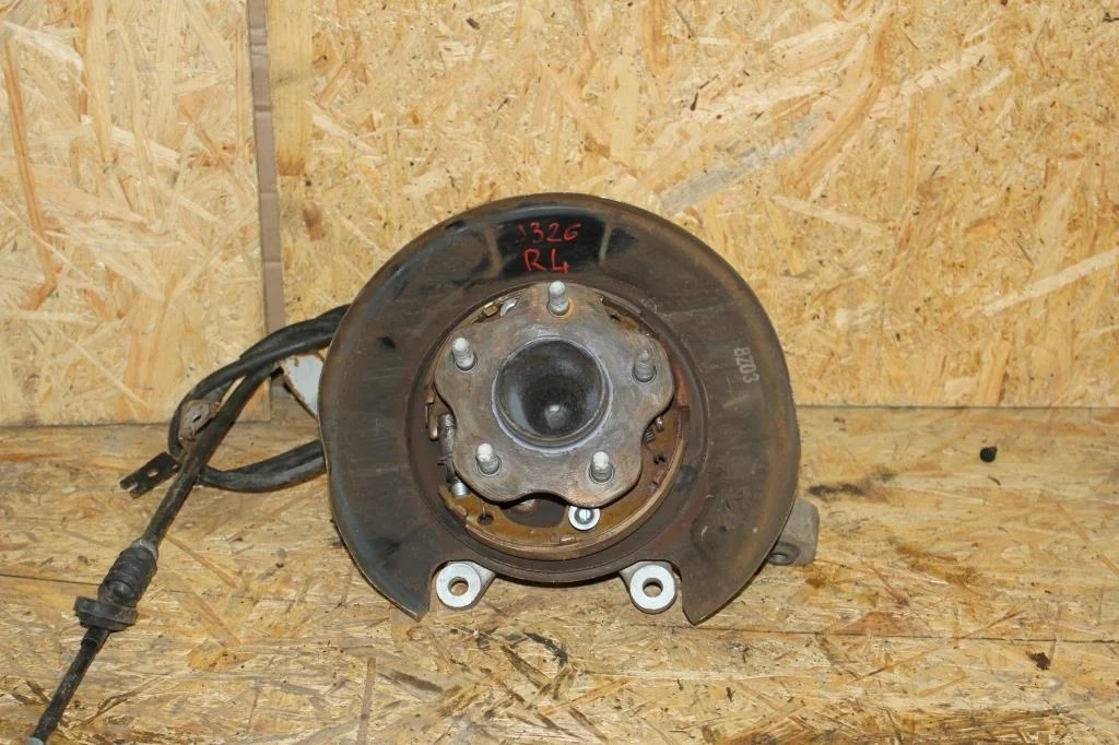 Б.у. цапфа NISSAN TEANA J32 NISSAN TEANA J32