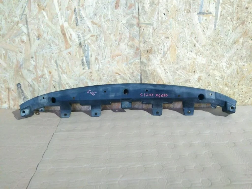 Б.у. дефлектор радиатора SUBARU LEGACY/ OUTBACK B13 SUBARU LEGACY/ OUTBACK B13