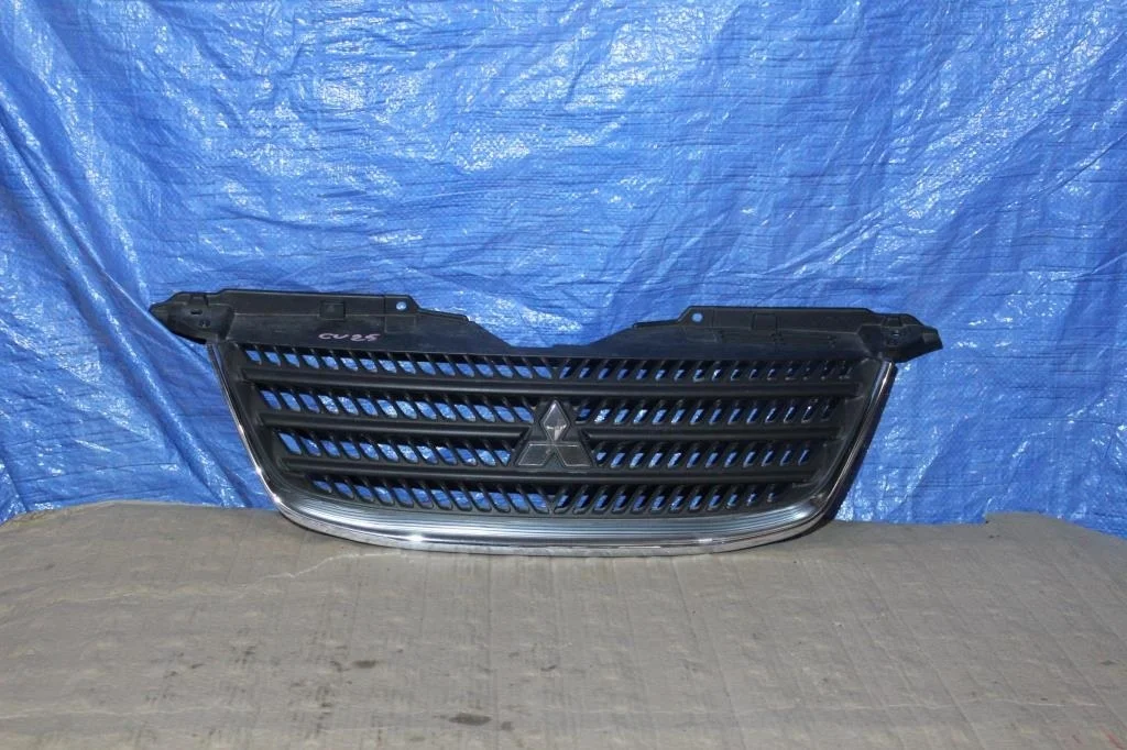 Б.у. решетка радиатора MITSUBISHI AIRTREK CU2W MITSUBISHI AIRTREK CU2W