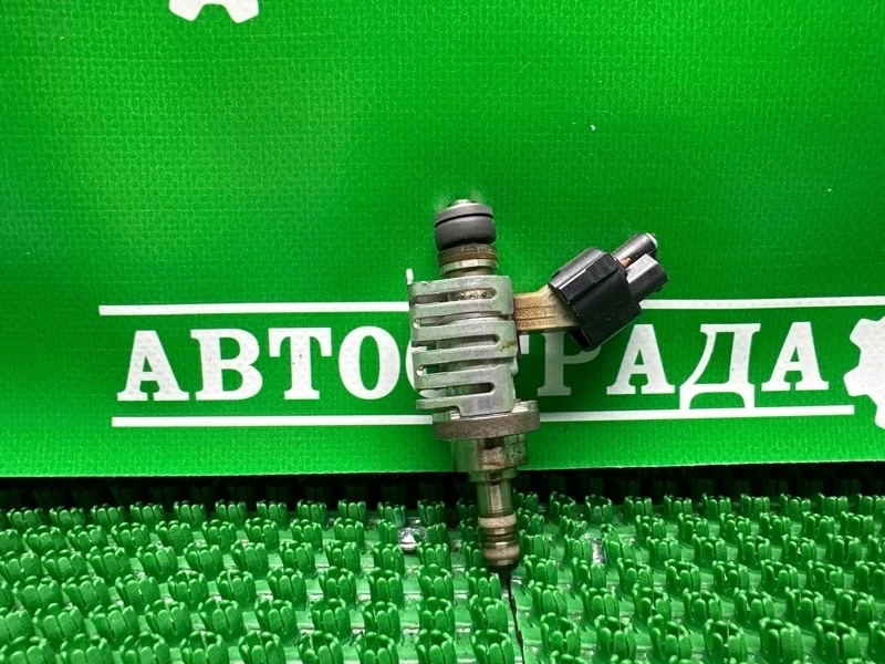 Форсунка топливная Lexus 2325031030 2GR FSE
