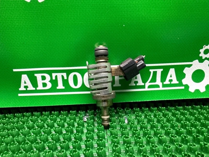 Форсунка топливная Lexus 2325031030 2GR FSE