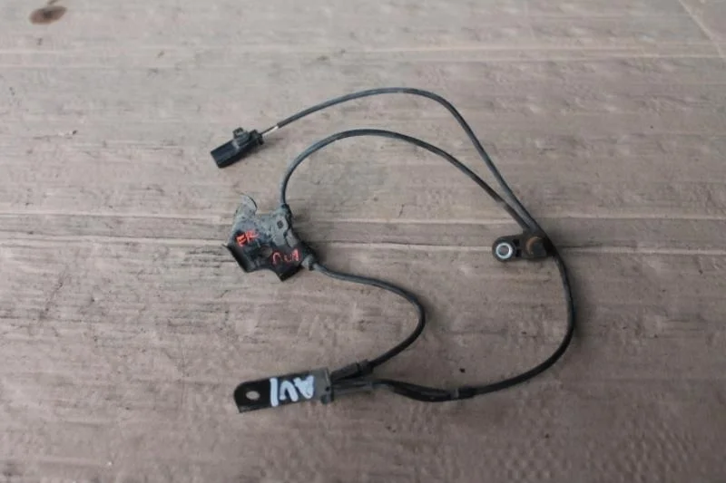 Б.у. датчик abs TOYOTA AURIS ZRE150 TOYOTA AURIS ZRE150