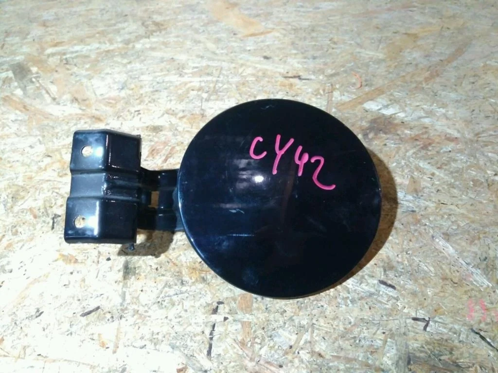 Б.у. лючок бензобака MITSUBISHI LANCER CY4A MITSUBISHI LANCER CY4A