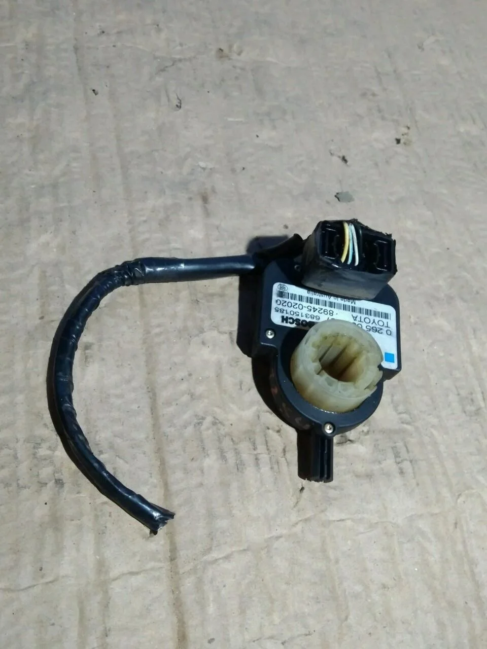 Б.у. датчик положения руля TOYOTA AVENSIS AZT251 TOYOTA AVENSIS AZT251