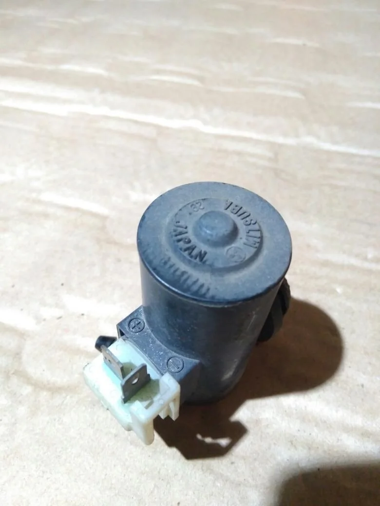 Б.у. насос омывателя SUZUKI GRAND VITARA JB627 SUZUKI GRAND VITARA JB627