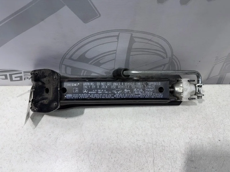 Домкрат Mercedes-benz 2008 W211