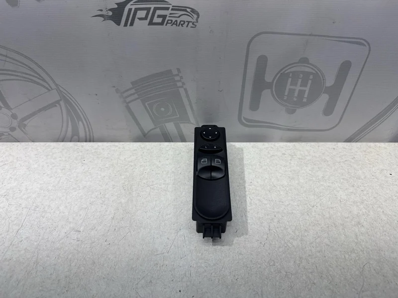 Блок кнопок стеклоподъемников водительская дверь Mercedes-benz Sprinter W906