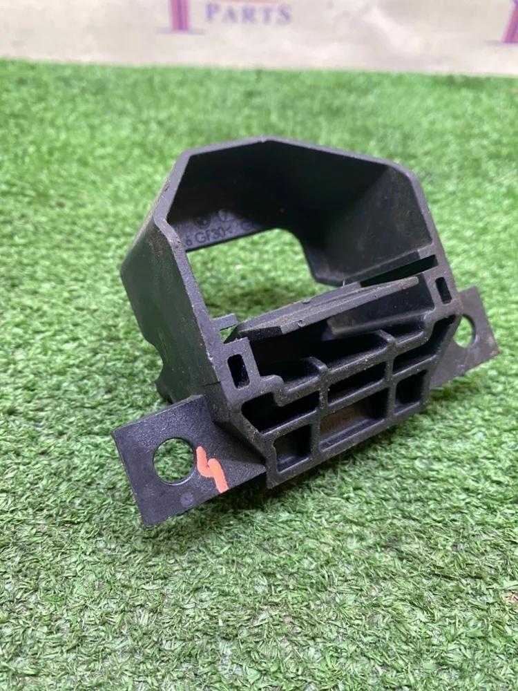 Кронштейн радиатора BMW Z4 E89