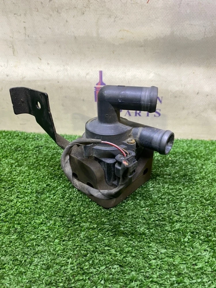 Дополнительная водяная помпа BMW F01