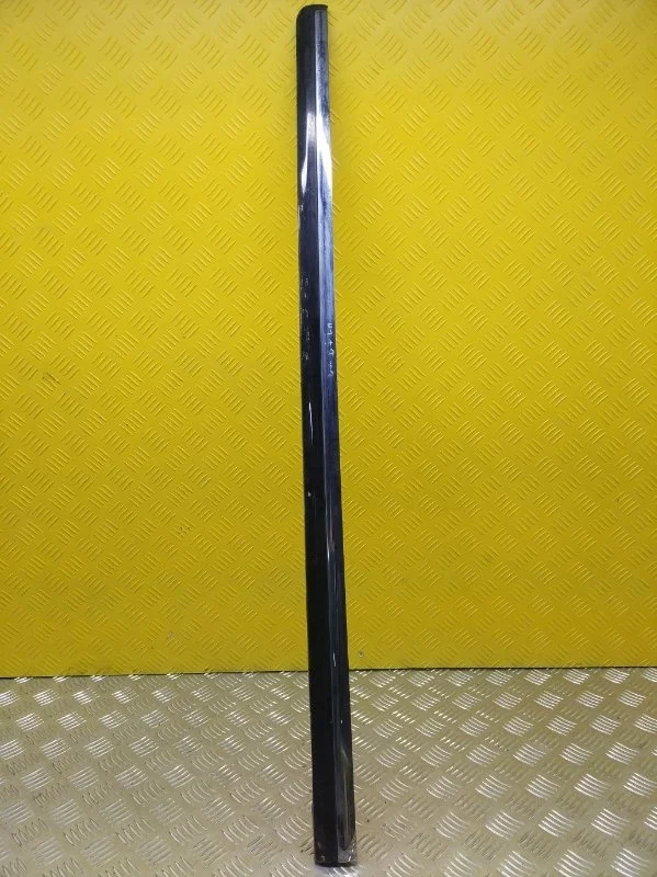 Молдинг двери передней левой Volkswagen Passat B7 2011-2015 2012 3AA854939A 2.0 D