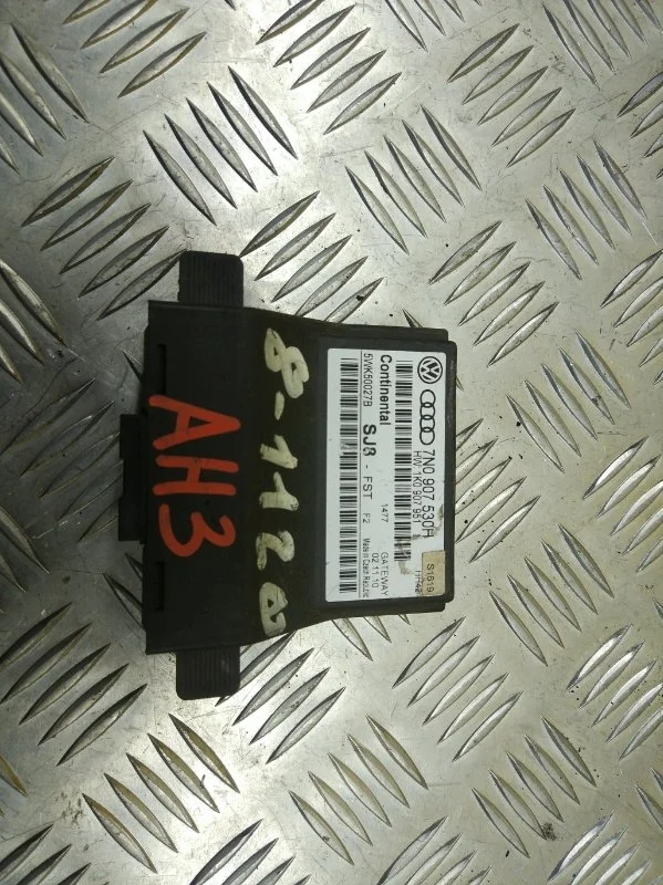 Блок электронный Volkswagen Golf V (2003-2009) 2005 7N0907530H